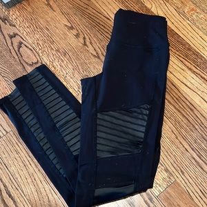 Alo Moto Legging